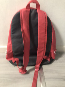 Розовая спортивная сумка adidas (1 фото из 3)