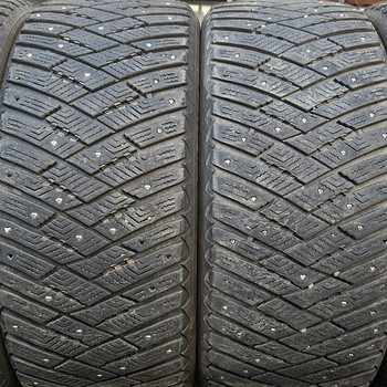 R18 Goodyear 245/45/18 - 90% шипы - установка