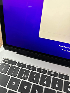 Macbook Pro 2017 (3 фото из 7)