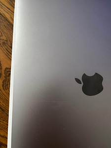 Macbook Pro 2017 (6 фото из 7)