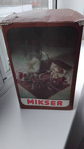 Миксер (2 фото из 2)