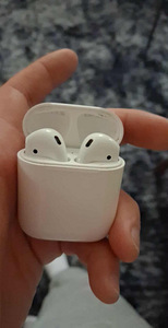 Apple airpods (1 foto / 2)
