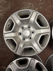 17" оригинальные диски Ford Ranger 6x139,7 (4 фото из 8)
