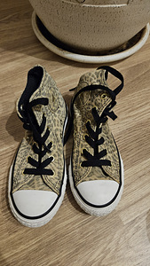 Converse размер 30 (1 фото из 2)