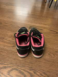 Naiste vabaajajalats Nike S37,5 (2 foto / 3)