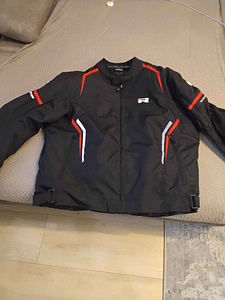 МОТОКУРТКА RICHA (XL-XXL) (1 фото из 4)