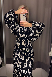 Платье H&M, S (3 фото из 6)