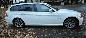 BMW 320XD E91 130kw 2008a (3 foto / 11)