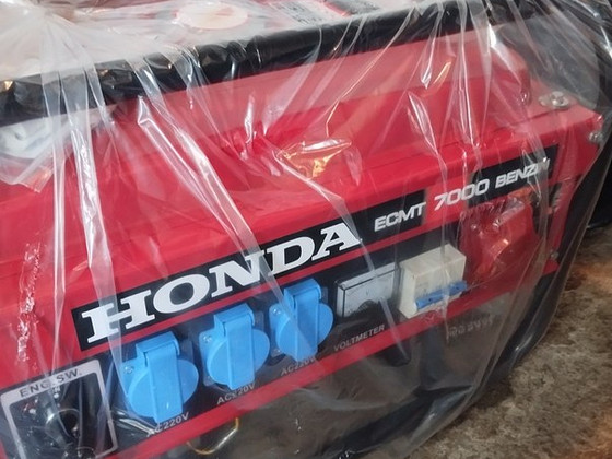 Профессиональный генератор Honda