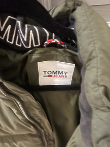 Tommy Hilfiger парка (2 фото из 2)