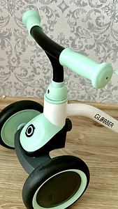 Laste tasakaaluratas Globber Learning Bike (6 foto / 9)