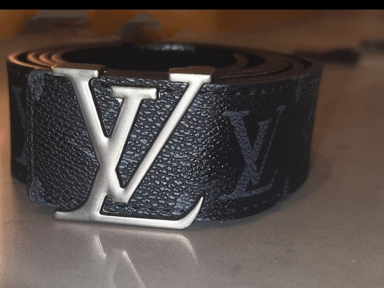Louis vuitton belt