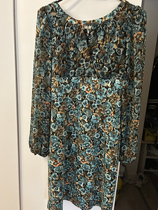 Dress (1 foto / 3)
