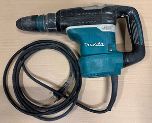 Makita Перфоратор HR4013C (3 фото из 4)