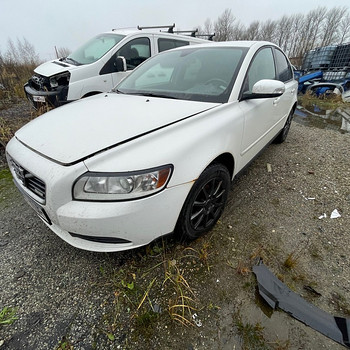 VOLVO S40 1,6 ДИЗЕЛЬ, ЗАПЧАСТИ