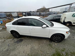 VOLVO S40 1,6 ДИЗЕЛЬ, ЗАПЧАСТИ (2 фото из 10)