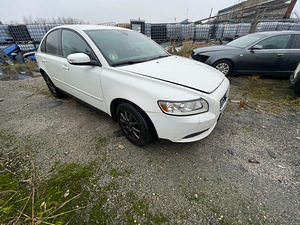VOLVO S40 1,6 ДИЗЕЛЬ, ЗАПЧАСТИ (3 фото из 10)