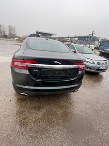 JAGUAR XF 3,0 DIISEL, VARUOSAD (3 foto / 10)