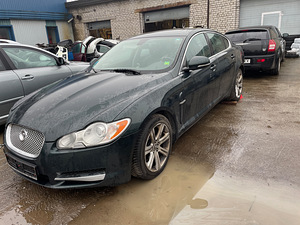JAGUAR XF 3,0 DIISEL, VARUOSAD (4 foto / 10)