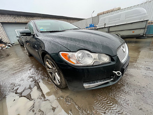 JAGUAR XF 3,0 DIISEL, VARUOSAD (5 foto / 10)