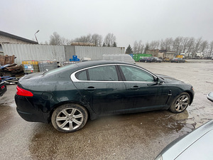 JAGUAR XF 3,0 DIISEL, VARUOSAD (6 foto / 10)