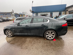 JAGUAR XF 3,0 DIISEL, VARUOSAD (7 foto / 10)