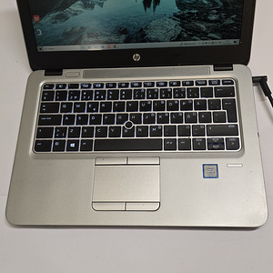 Sülearvuti HP Elitebook 820 G4 + Laadija (5 foto / 6)