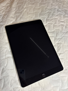 iPad 10.2 (2021) 64 ГБ (1 фото из 3)
