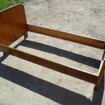 Vana voodi (puit, vineer) 200*90 cm