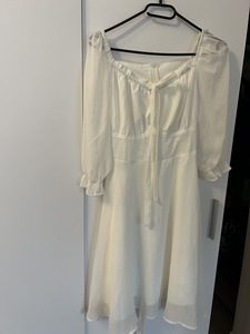 Dress (1 foto / 4)