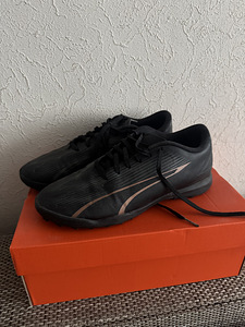 Puma jalgpallijalatsid (1 foto / 3)