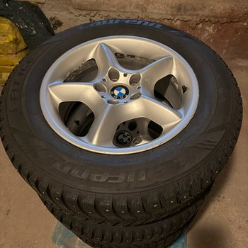Продаются диски с резиной BMW R17