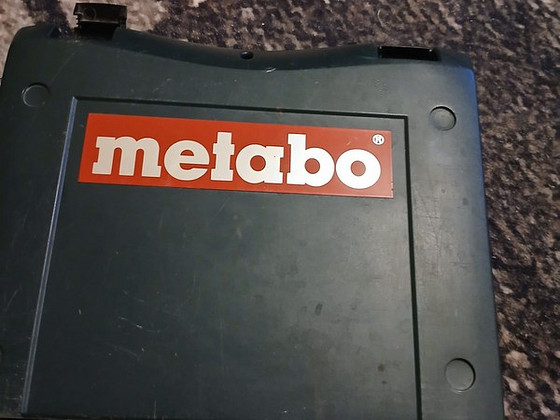 Аккумуляторная дрель Metabo