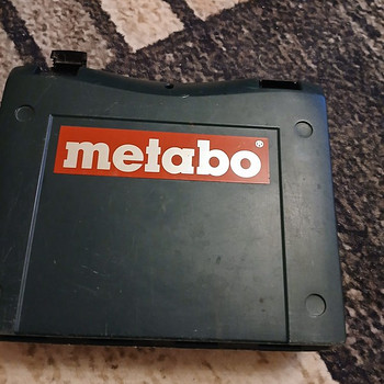 Аккумуляторная дрель Metabo