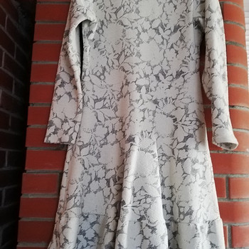 Новое стрейчевое платье L-XL