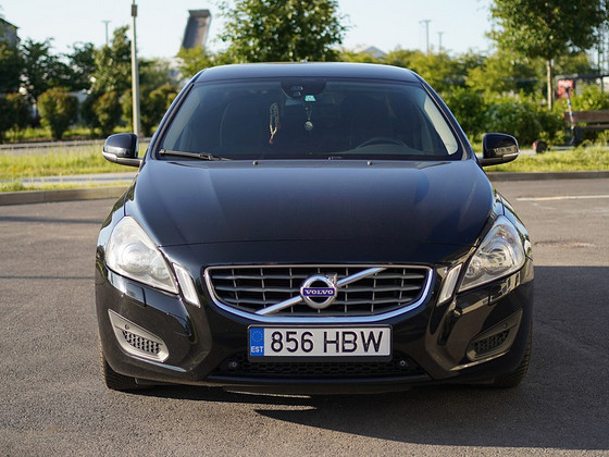 Volvo S60 AWD D5 2.4 151 kW