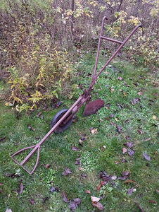 Käsiaur maa kündmiseks (2 foto / 3)