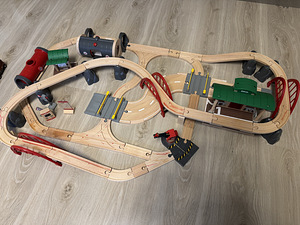 Rongiraja komplekt Brio Railway Deluxe (1 foto / 6)