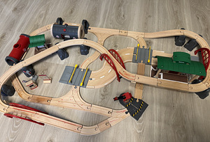 Rongiraja komplekt Brio Railway Deluxe (2 foto / 6)