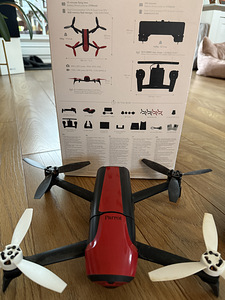 Дрон Parrot Bebop 2 + Skycontroller (3 фото из 3)