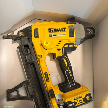 DeWalt DCN890 naelpüstol