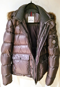 Moncler meeste sulejope suurus 4 (48/50) (1 foto / 3)