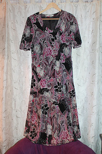 Ilus pikk stretskleit L-XL (1 foto / 2)