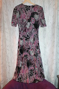 Ilus pikk stretskleit L-XL (2 foto / 2)