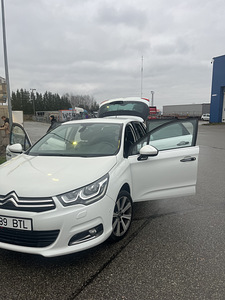 Citroen c4 2017 1.6 (2 foto / 13)