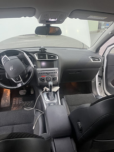 Citroen c4 2017 1.6 (6 foto / 13)