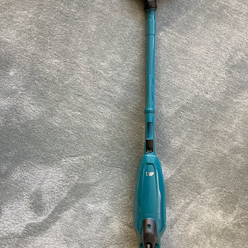 Makita CL001GZ02 (ilma akuta laadijata)