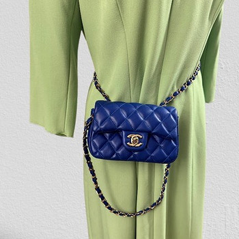 Синяя сумка Chanel