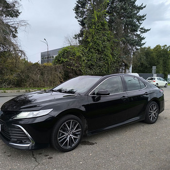Toyota Auris Hybrid/LPG Bolt/UBER Toyota Camry Hybrid/LPG