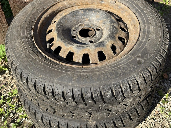 Зимние шины (х4) Yokohama IG55 185/65 R14 90T на дисках